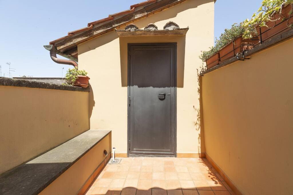 Апартаменты Monti - Stunning Loft In The Heart Of Rome'S Monti Экстерьер фото