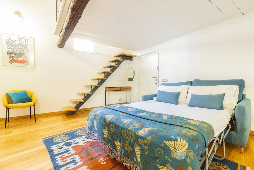 Апартаменты Monti - Stunning Loft In The Heart Of Rome'S Monti Экстерьер фото
